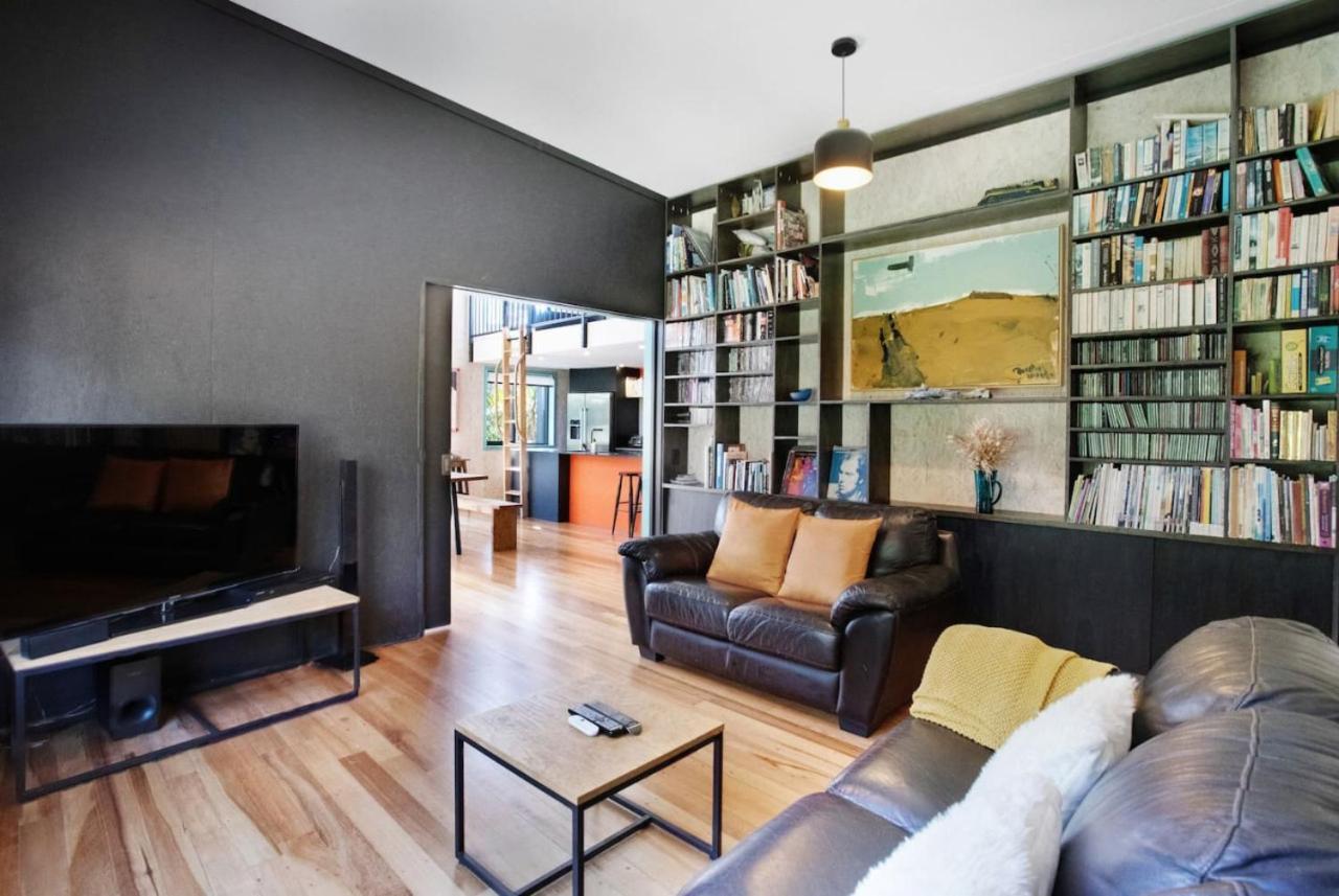 Artist Colourful Casa With Spa Pool Near Beaches Auckland
