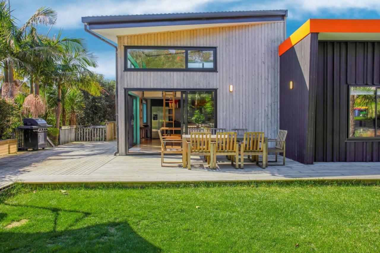 Holiday home Artist Colourful Casa With Spa Pool Near Beaches
